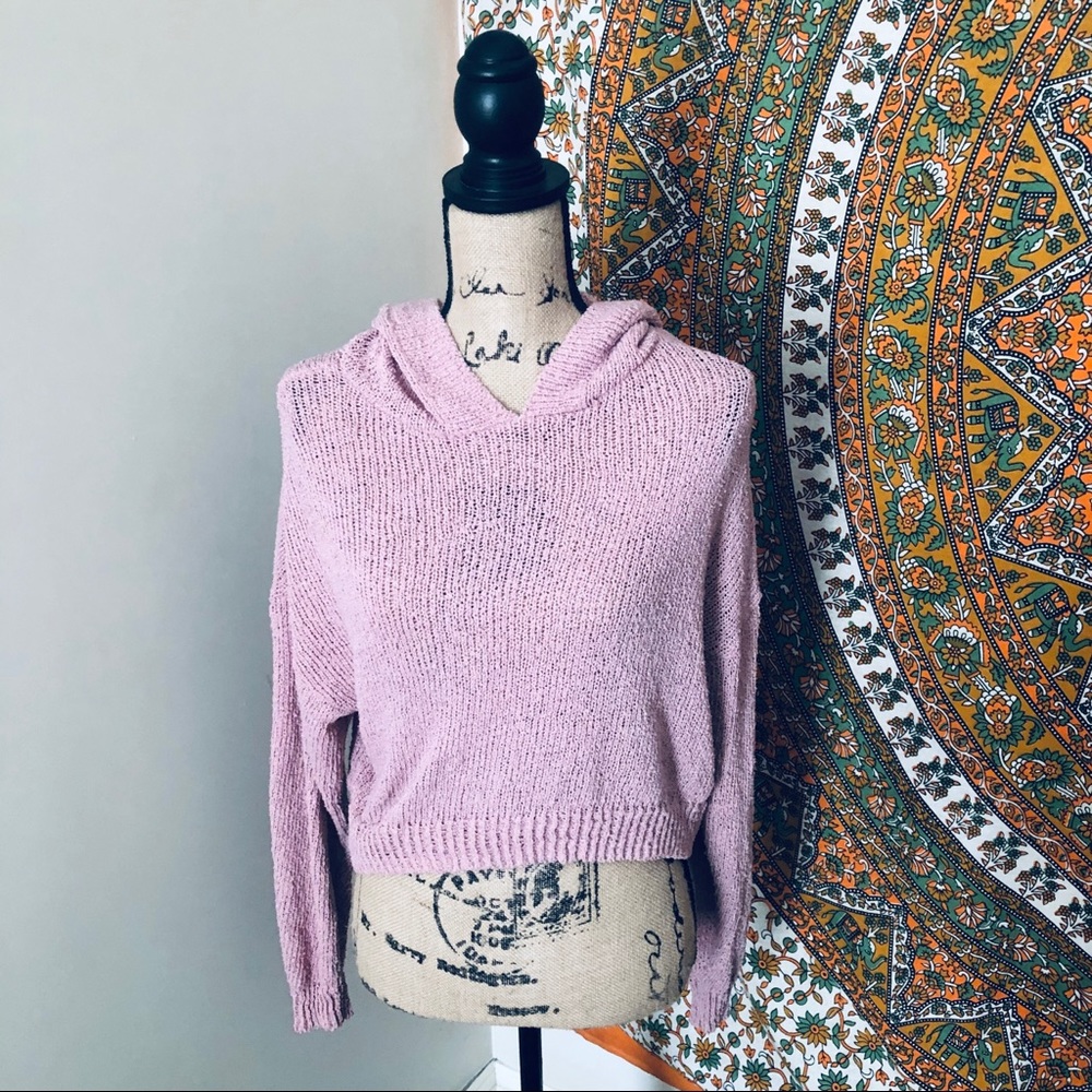 H&M light pink knit sweater